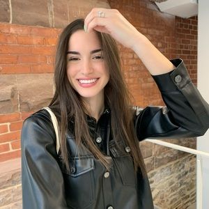 Meet your Posher, Tori